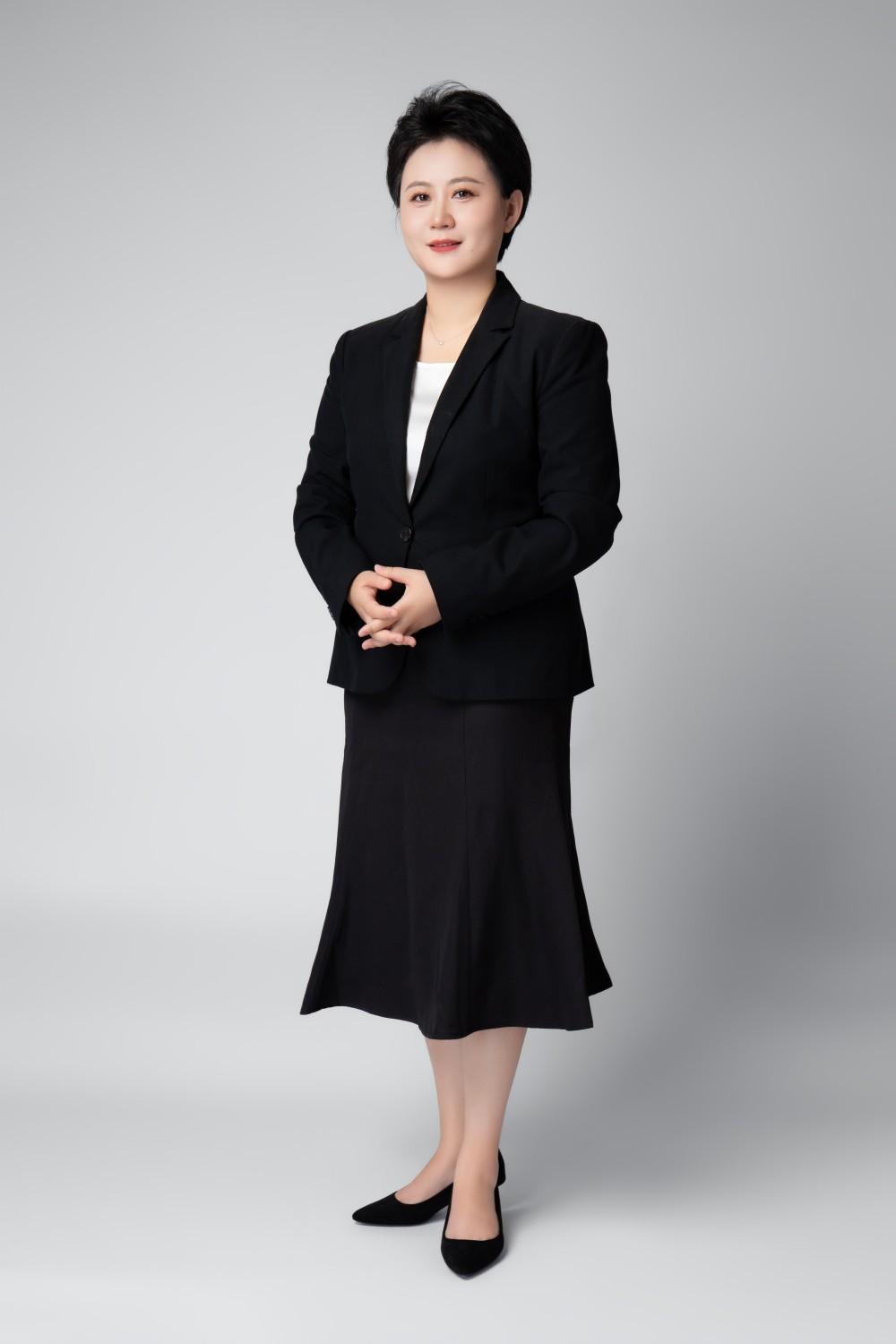 张婷
