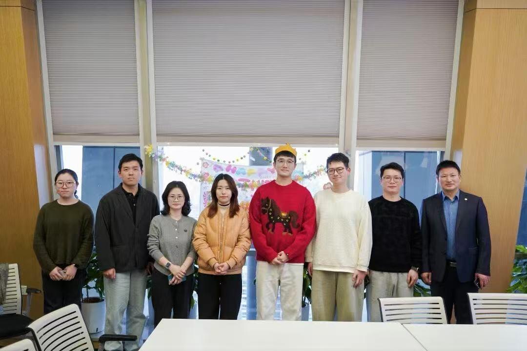 智仁新闻 | 新春暖聚，同庆生辰——智仁2月生日会