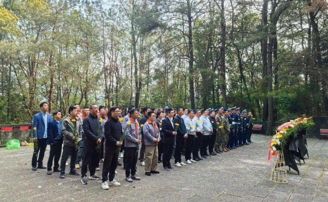 分所资讯 | 以法助双拥，承先烈遗志——浙江智仁（建德）律师事务所参与清明祭扫活动