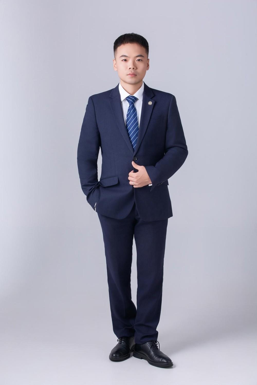 汤云周