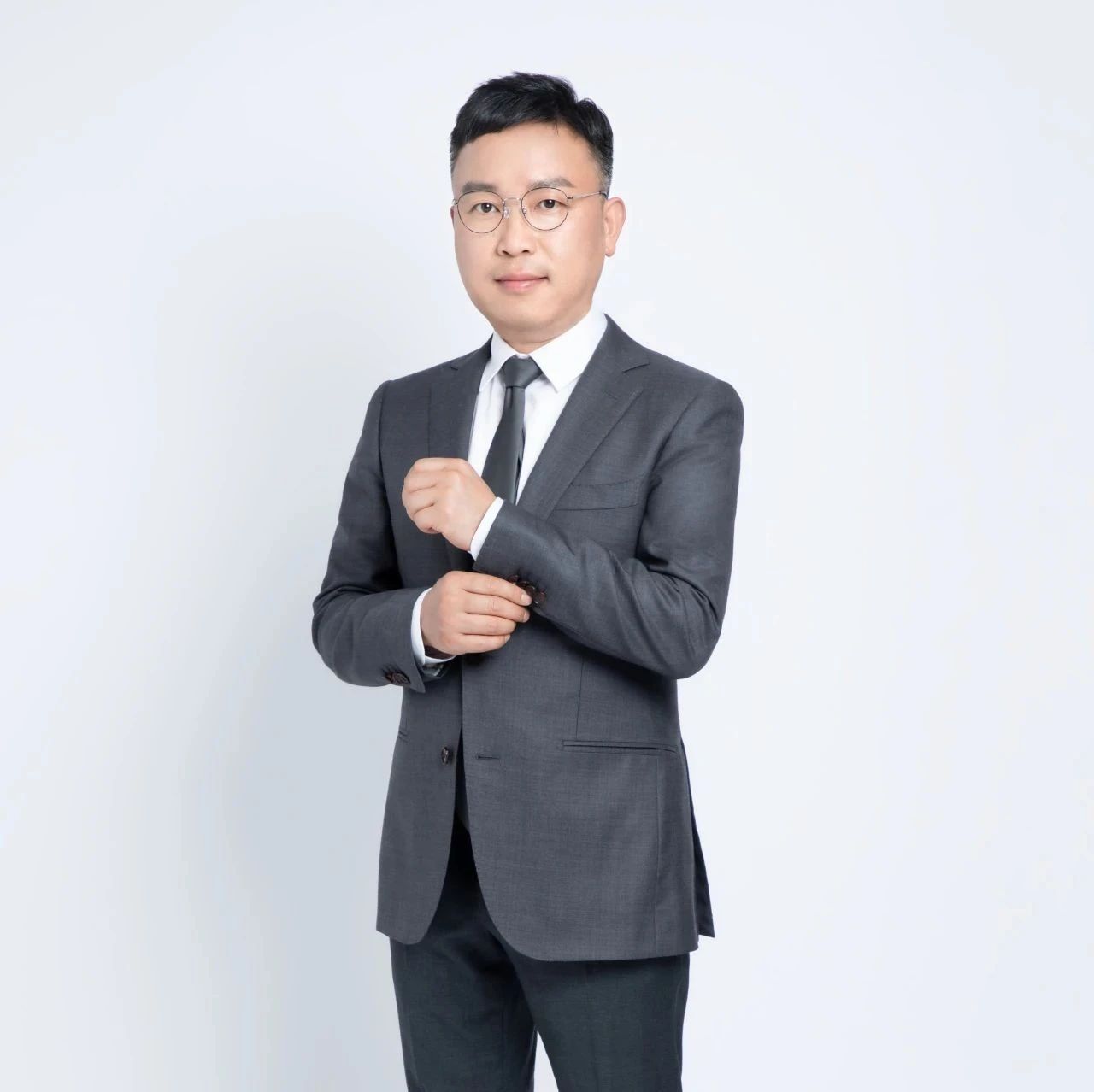 【献礼建党百年之智仁风采】汤云周：勇于“跨界”也善于“守界”