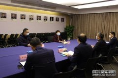 西湖区人大常委会副主任谢作珍一行莅临我所视察